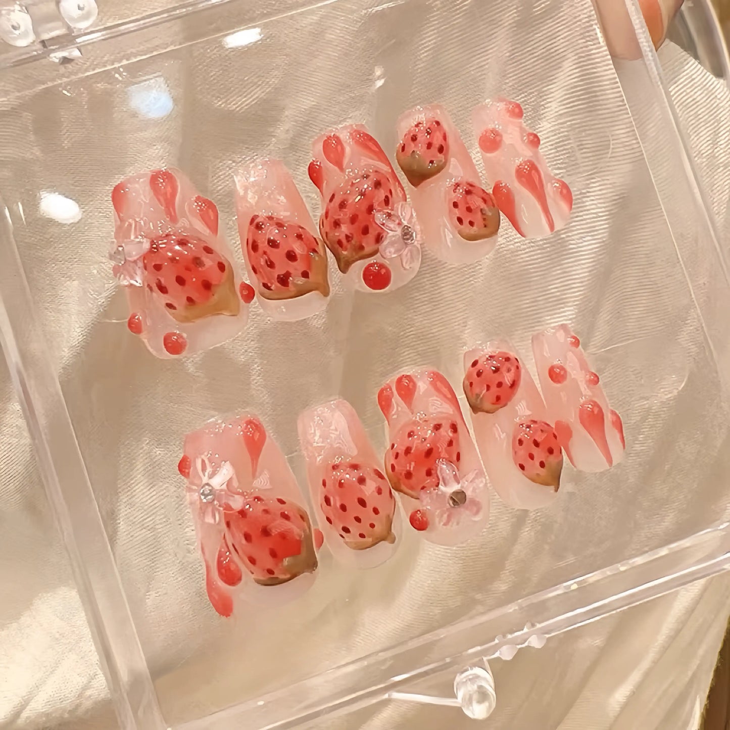 【7-15 days waiting】Ice-clear Strawberry Pink